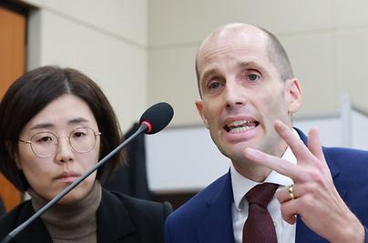 로저스 쿠팡대표 "정보유출 보상은 자발적"…미국법 저촉 부인