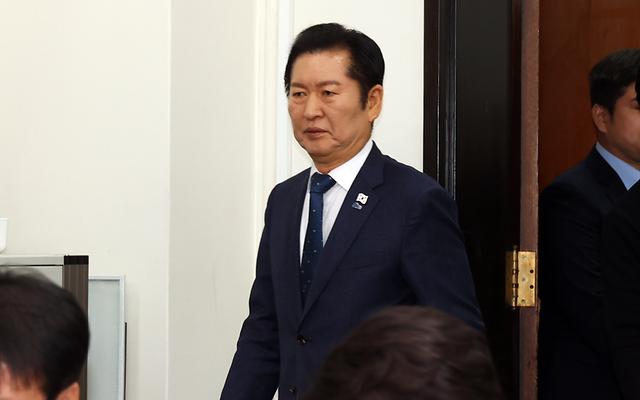  정청래 "공천 시계 빨리 돌리겠다…선거운동 한달 전 공천 마무리"