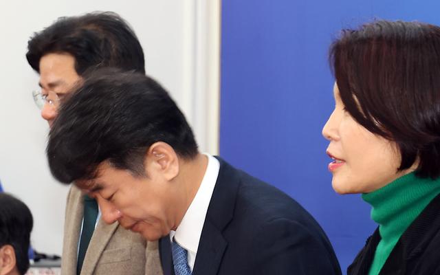 민주당 원내지도부 마무리… ‘김병기 논란’에 조기 퇴장