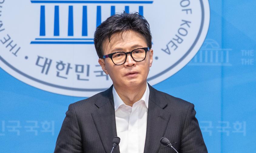 '제명' 한동훈·'버스파업' 오세훈… 위기 몰린 국힘 개혁파