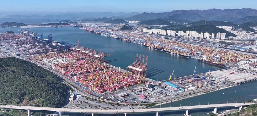 부산항만공사 "부산항, AX 통해 미래형 초연결 인공지능 항만 구현"