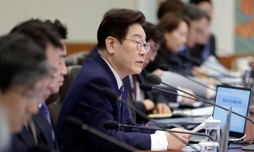 李 다주택자 비판에 공방…野 "자격있나" 與 "본인들 다주택엔 입꾹닫"