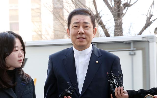 김병기, 경찰 재출석…“성실히 조사받겠다”