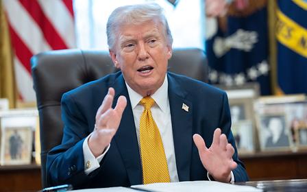 Trump grows impatient, inflates USFK numbers to press for Hormuz deployment [U.S.–Iran War]