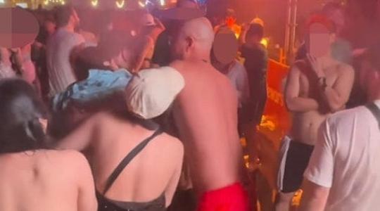 홍석천, 태국 '송끄란' 축제서 쓰러진 현지 여성 구조…"책임감 있게 행동하자"