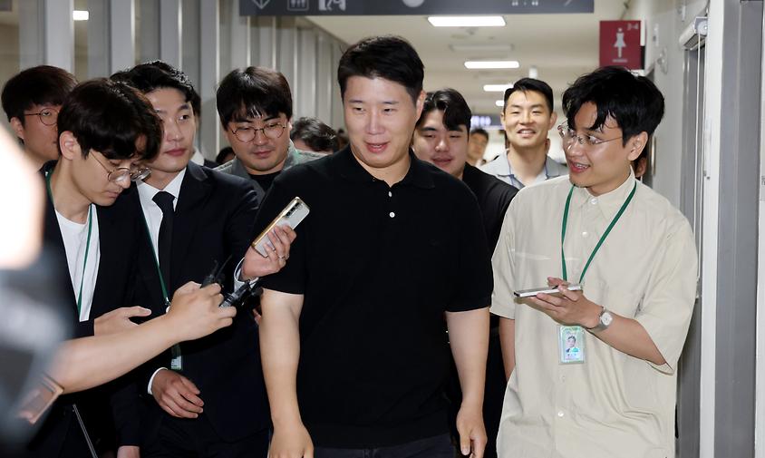 삼성전자 노조 "내일 총파업" 對 사측 "성과·보상 원칙 위배"(종합)