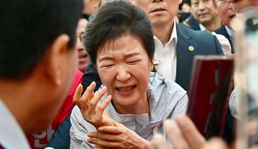 스탠드 메인기사