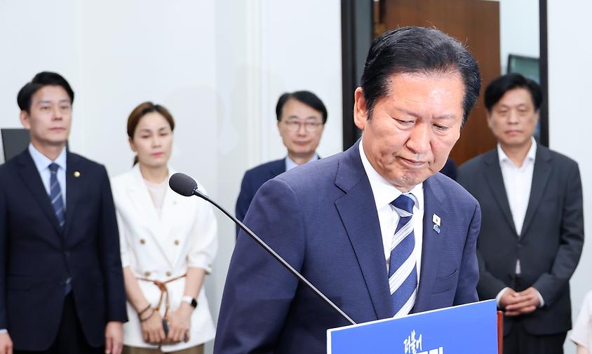 민주도 국힘도 '절반의 승리'… 책임론 속 흔들리는 리더십 [지방선거 후폭풍]