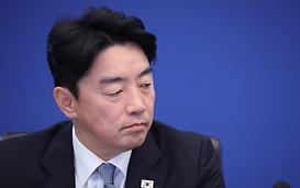 거센 龍·金 낙마 후폭풍… 靑 참모진 대규모 개편 가능성