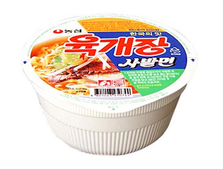 농심, 컵라면 가격 100원 올리고 ‘전전긍긍’