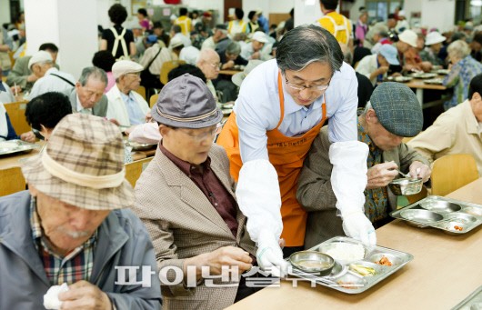 (사진)국과위 임기철 상임위원， 추석맞이 복지시설 방문