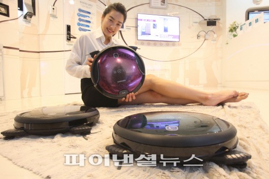 삼성전자, 구석까지 말끔하게 청소하는 로봇청소기 ‘스마트 탱고 코너클린’ 출시