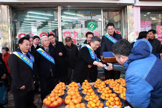 울산시 ‘온누리상품권’ 구매로 전통시장 활성화 동참