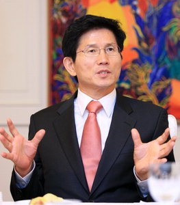 김문수 경기도지사 ＂소방관 3교대 근무, 내년까지 100% 달성＂