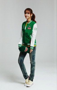 프로야구 시즌, 야구장 여성 패션 어떻게..