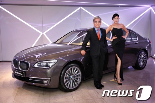 ‘BMW의 꼼수’ 관세인하 앞두고 車값 줄인상