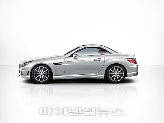 벤츠 SLK 55 AMG 측면