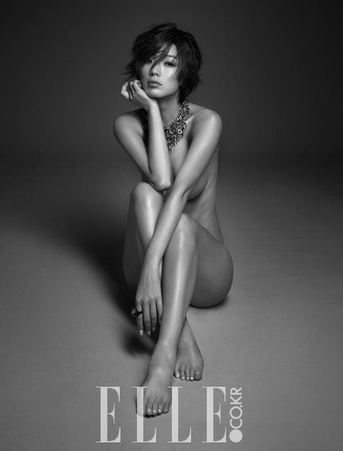 안영미 파격 누드화보 공개 ‘운동으로 다져진 완벽 몸매’