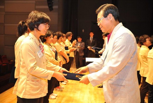 한국야쿠르트 ‘야쿠르트 아줌마’ 모범 배달원 표창