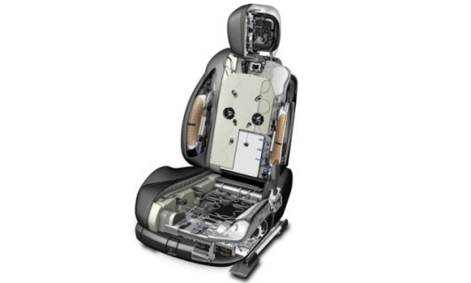 ▲ 신형 S클래스에 적용된 핫 스톤 방식 에너자이징 마사지 시트