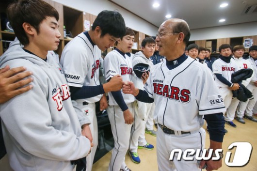 송일수 감독 “젊어진 두산, 선수들에게는 기회”