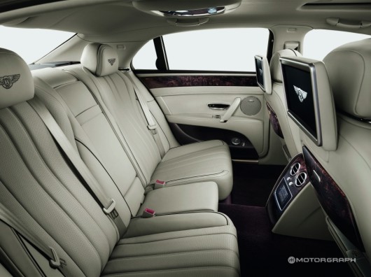 벤틀리 플라잉스퍼 출시