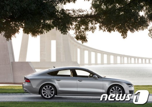 [시승기]섹시한 ‘뒷태’…연미복 입은듯 아우디 ‘A7’