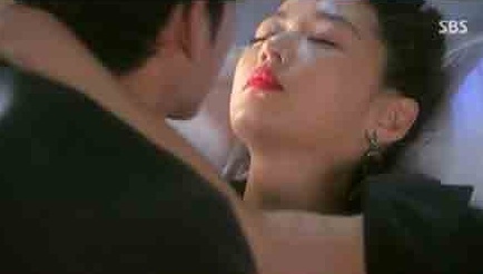 ‘별에서 온 그대’ 4회 시청률, 전지현-김수현 ‘아찔’ 키스 ‘화제’