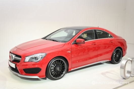 벤츠 소형차 CLA클래스, 45 AMG는 어떤 차별점 있나