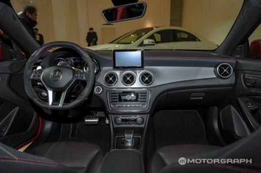 벤츠 소형차 CLA클래스, 45 AMG는 어떤 차별점 있나