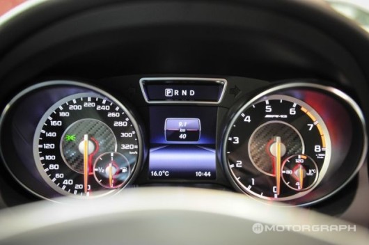 벤츠 소형차 CLA클래스, 45 AMG는 어떤 차별점 있나