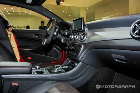 벤츠 소형차 CLA클래스, 45 AMG는 어떤 차별점 있나