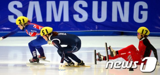 "어머나 이건 의외"…황대헌 실격 본 中 '반칙왕'도 놀랐다