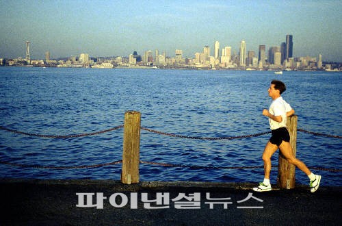 “90살 이상 노인도 격한 운동 몸에 좋다”