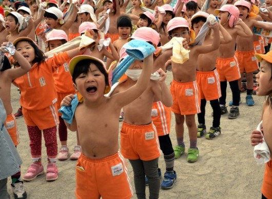 [사진] 일본 유치원생들 “추위쯤이야”