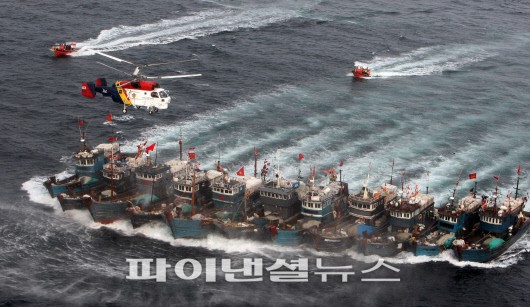대한민국의 빛과 소금--- 공복들) “불법조업 중국어선에 쇠파이프 맞으며 바다 지키는 해양경찰 특수기동대