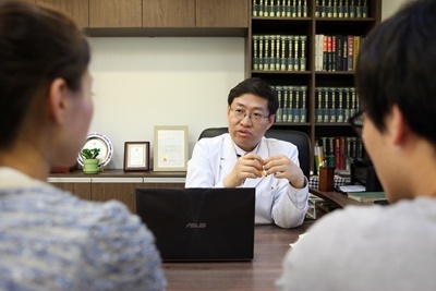 자궁경부이형성증, 증상 호소해도 별일 아니라는 말뿐..