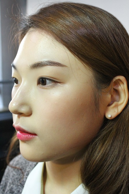 일상 속 전지현의 ‘퓨어 메이크업’ 따라잡기