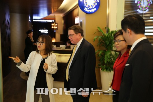 크리스티 토마스