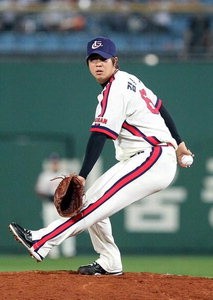 [성일만 야구전문기자의 핀치히터] 롯데 소방수 김성배 믿어도 될까