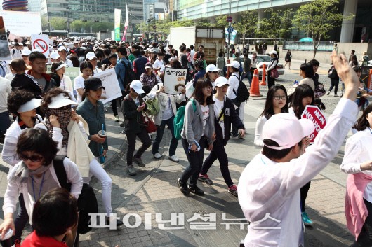 청계광장서 낙태 근절 위한 생명대행진 행사 열려