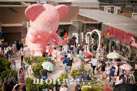 롯데백화점 전통시장과 ‘플리마켓 투어’ 진행