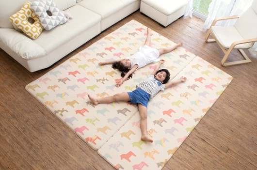 LG하우시스, ‘ㄱ’자 매트 출시…‘싱크대 모서리에 딱’