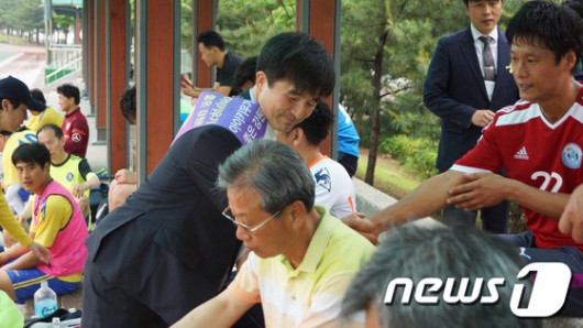 [6·4지선] 강원지사 후보, ‘강릉단오제 民心 잡아라!’