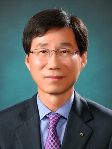   NH농협은행 사회공헌 활동 총괄 이신형 수석부행장