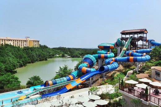 [워터파크의 계절] 설악워터피아/온천수로 물놀이 ‘국내 유일’