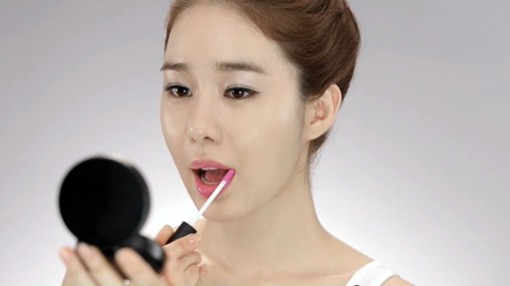 립글로스-틴트-립스틱, 아직도 똑같이 바르니?