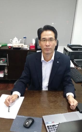 [fn 이사람] 우리은행 인도 첸나이 지점장 허정필 씨 "한국계 은행의 최대 강점은 친절함"