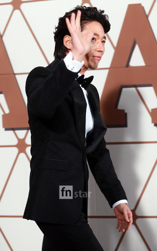 [포토] 장혁, ‘그래 나왔어~’ - fn스타