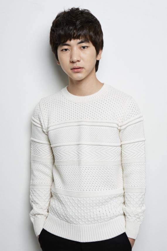 미생&middot;피노키오의 그 배우, 변요한-이주승 '소셜포비아' 3월 12일 개봉